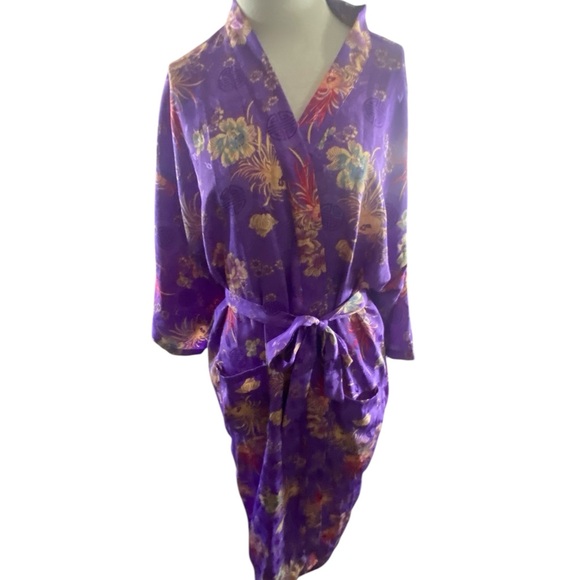 Shanghai Soho Purple Asian  Floral Patterned Silky Satin Robe Short Vibrant S/M - Picture 4 of 10